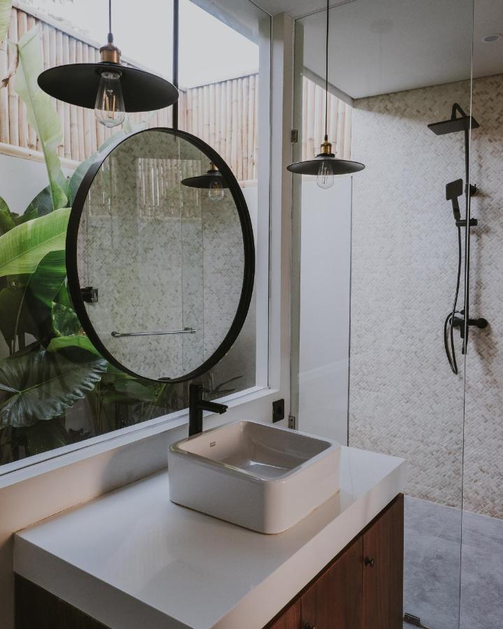 New 4 Bedroom 5 Min Walk To Berawa Beach Enclosed Livng 坎古 外观 照片